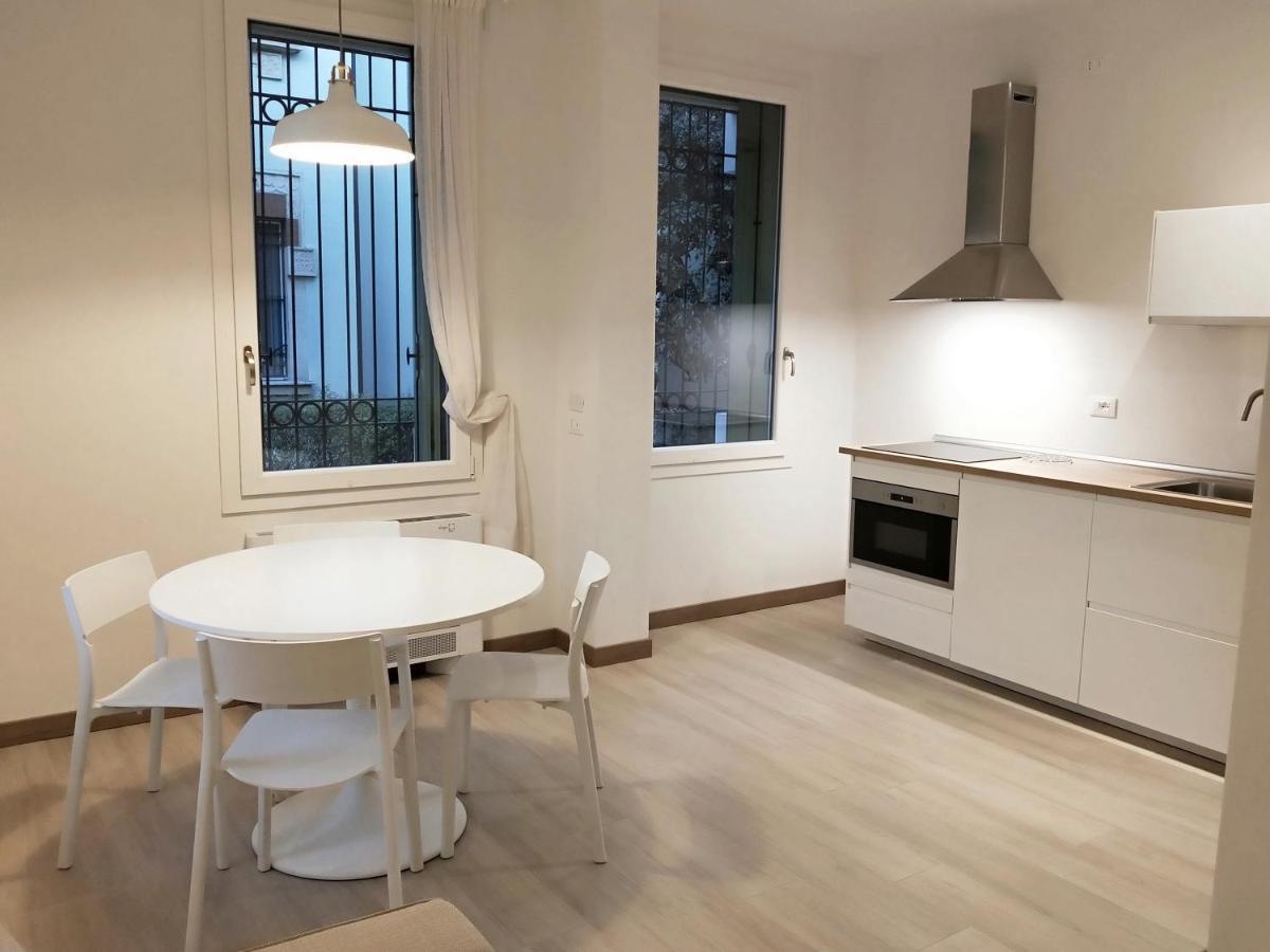 Via Poma Apartments&Rooms Verona Eksteriør bilde