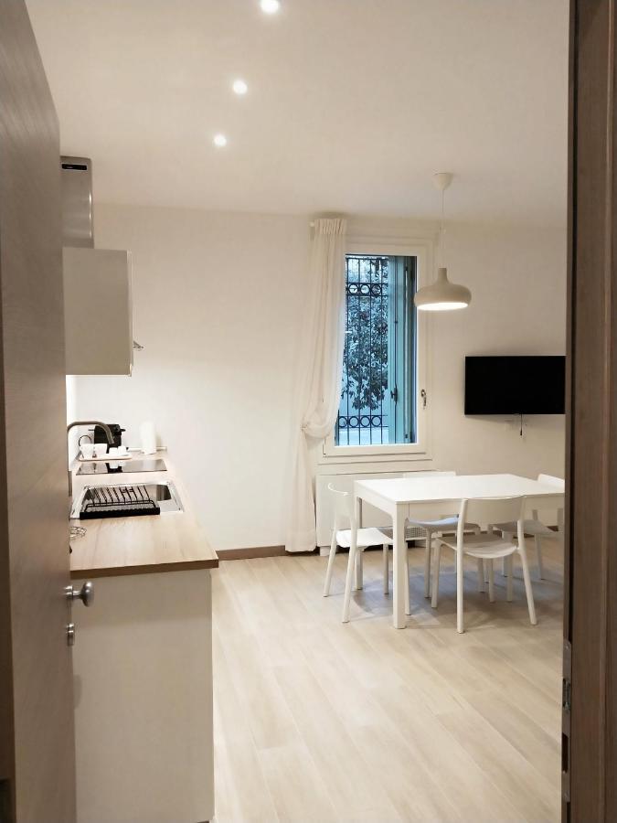 Via Poma Apartments&Rooms Verona Eksteriør bilde