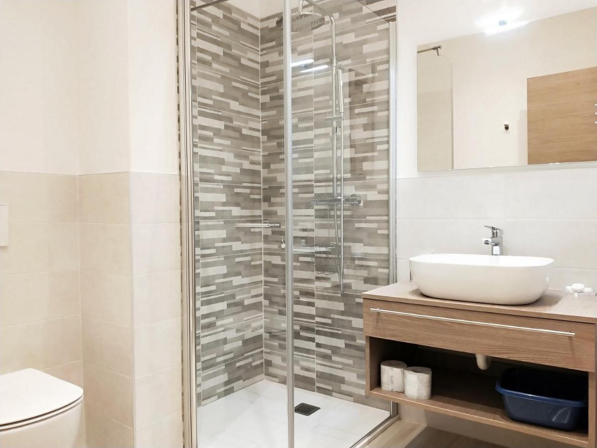 Via Poma Apartments&Rooms Verona Eksteriør bilde