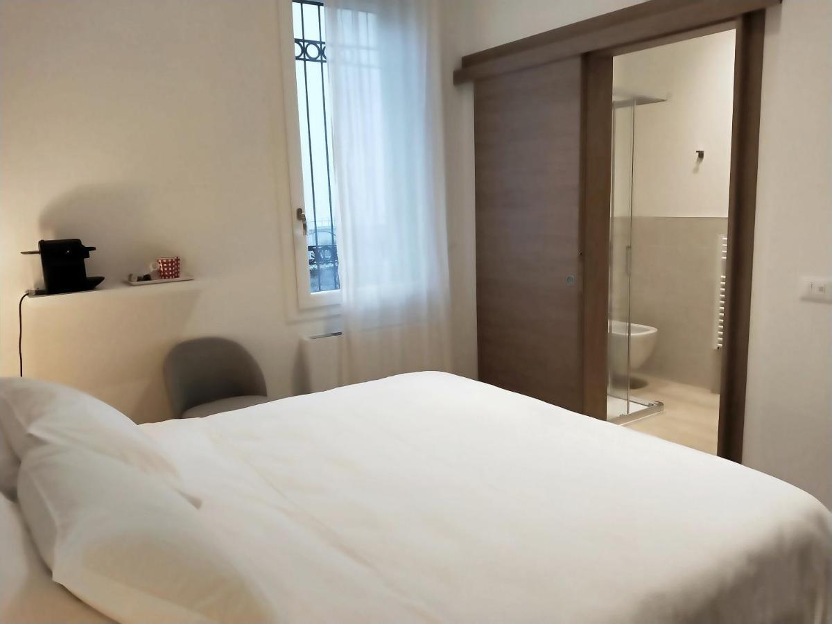 Via Poma Apartments&Rooms Verona Eksteriør bilde