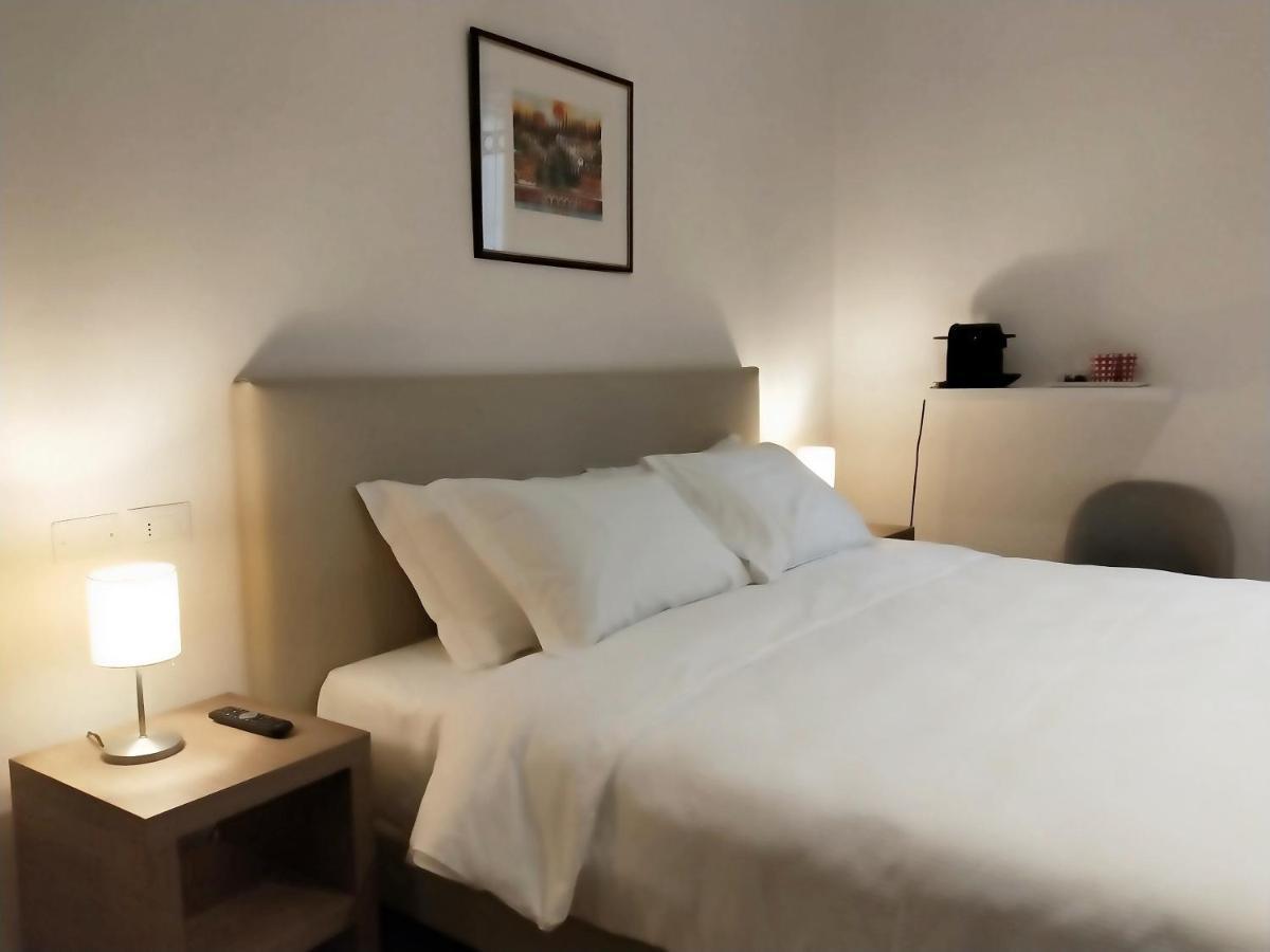 Via Poma Apartments&Rooms Verona Eksteriør bilde