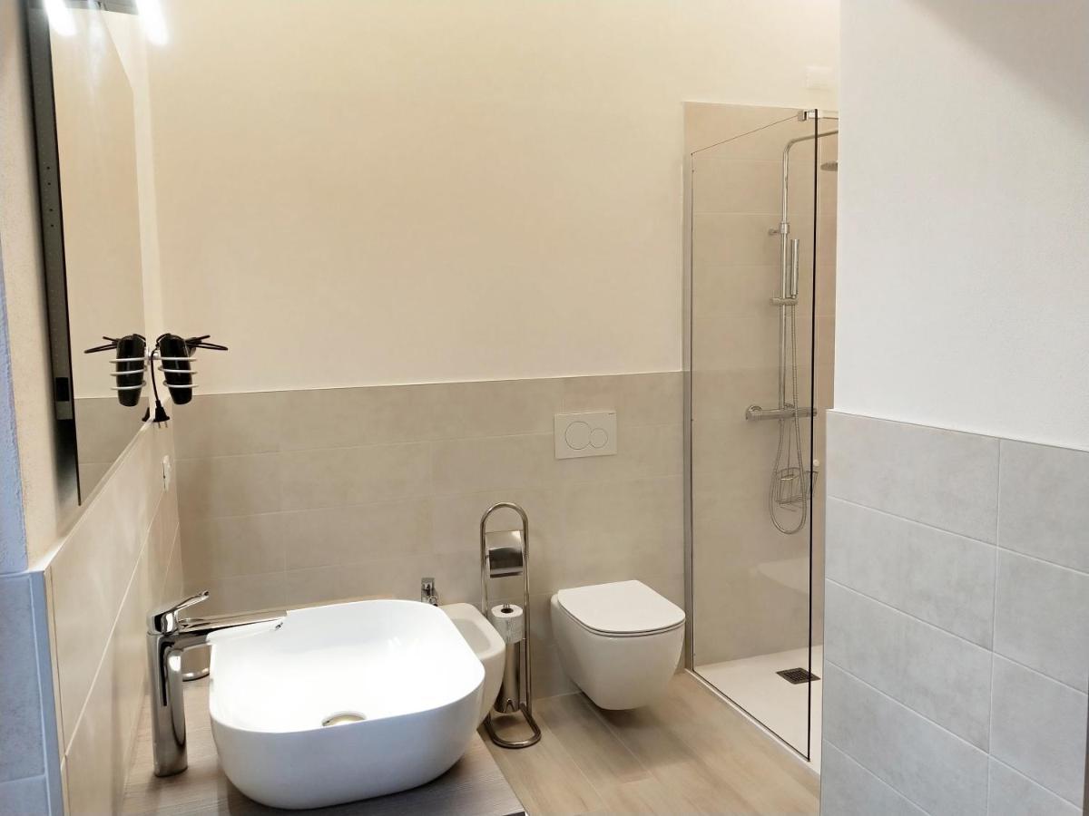 Via Poma Apartments&Rooms Verona Eksteriør bilde