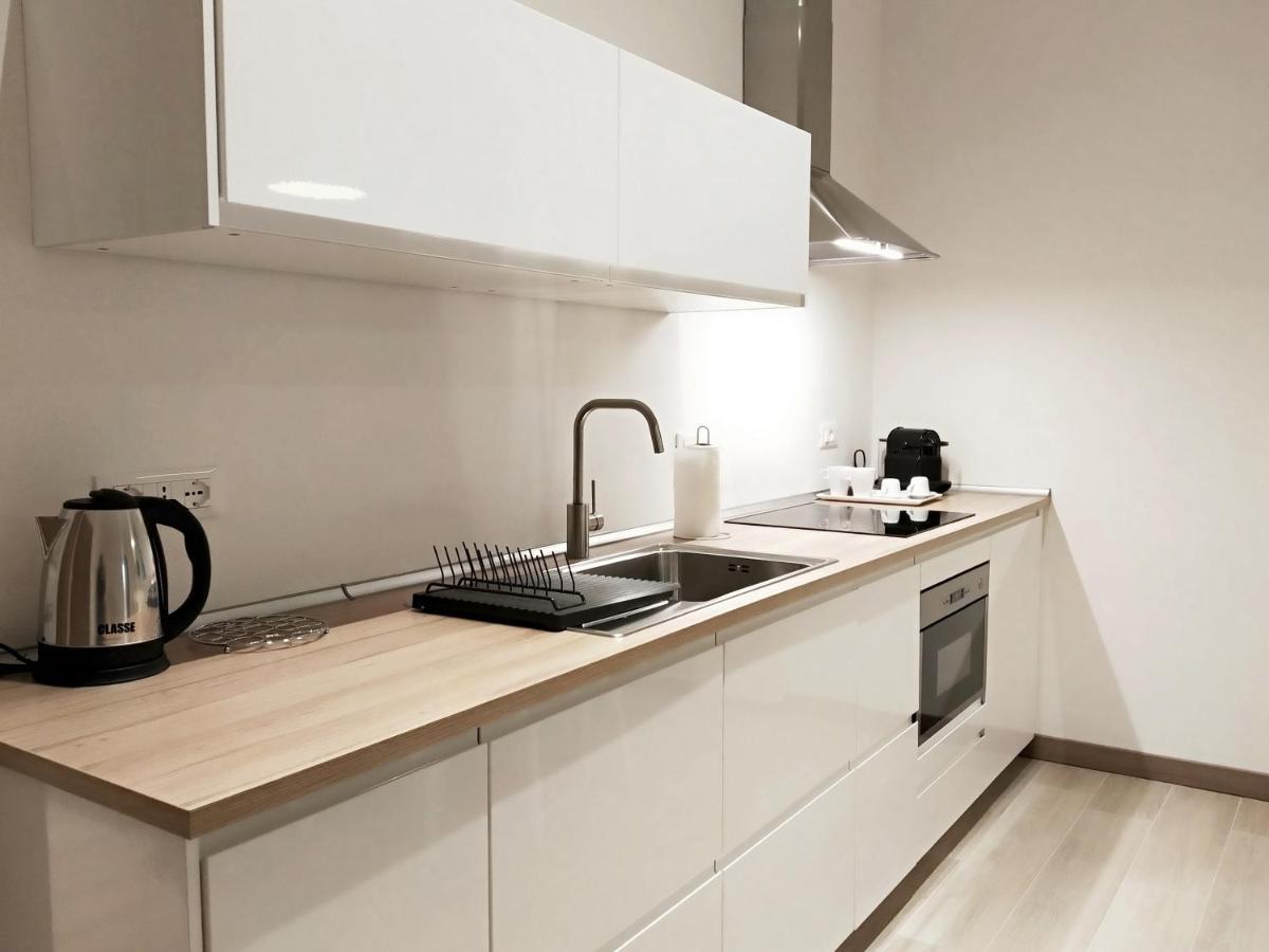 Via Poma Apartments&Rooms Verona Eksteriør bilde