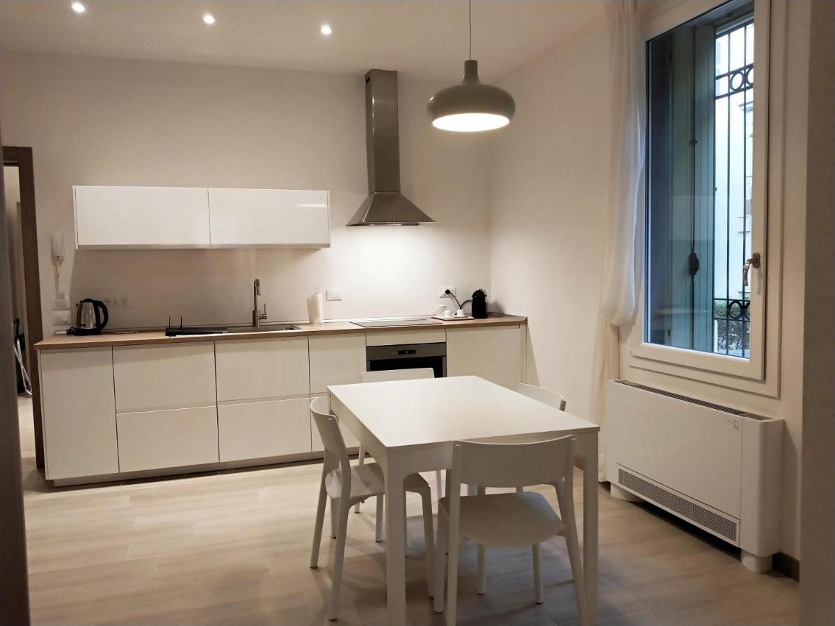 Via Poma Apartments&Rooms Verona Eksteriør bilde