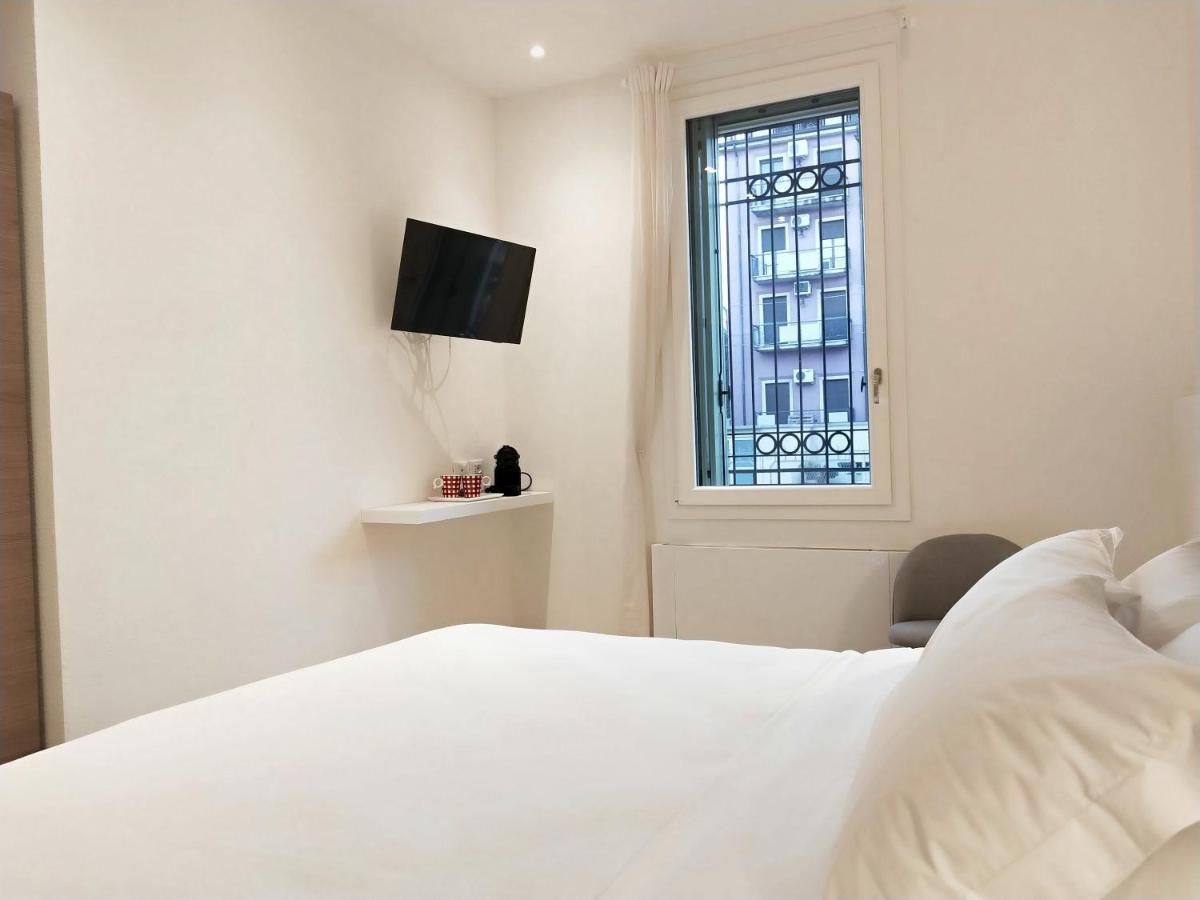 Via Poma Apartments&Rooms Verona Eksteriør bilde